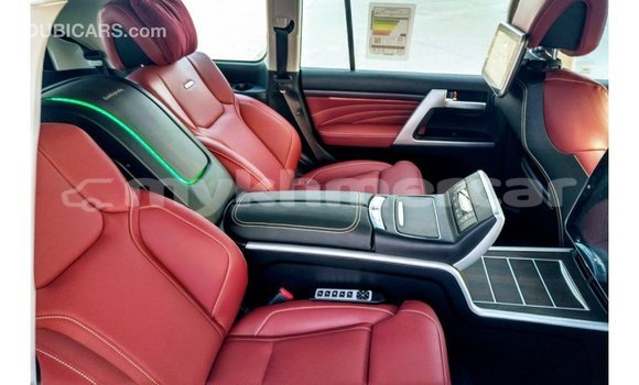 Acheter Import Voiture Toyota Land Cruiser Noir à Import - Dubai, Kampot Province Acheter Import Voiture Toyota Land Cruiser Noir à Import - Dubai, Kampot Province