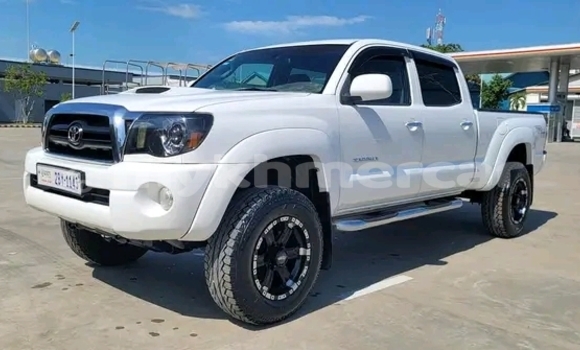 ទិញ បានប្រើ Toyota Tacoma White ឡាន} ក្នុង Moung Ruessei ក្នុង Battambang Province ទិញ បានប្រើ Toyota Tacoma White ឡាន} ក្នុង Moung Ruessei ក្នុង Battambang Province