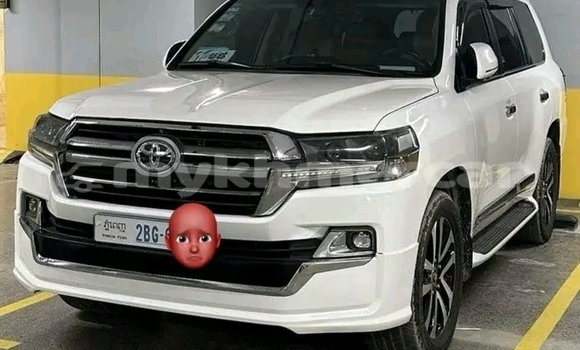 ទិញ បានប្រើ Toyota Land Cruiser White ឡាន} ក្នុង Cheom Ksan ក្នុង Preah Vihear Province ទិញ បានប្រើ Toyota Land Cruiser White ឡាន} ក្នុង Cheom Ksan ក្នុង Preah Vihear Province