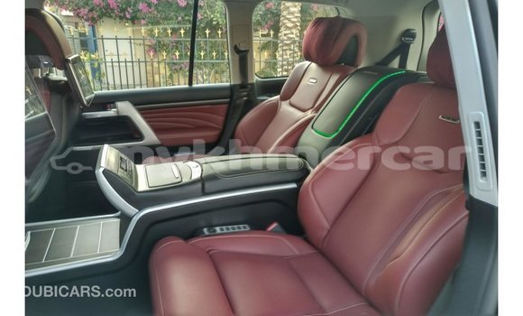 Acheter Import Voiture Toyota Land Cruiser Noir à Import - Dubai, Kampot Province Acheter Import Voiture Toyota Land Cruiser Noir à Import - Dubai, Kampot Province