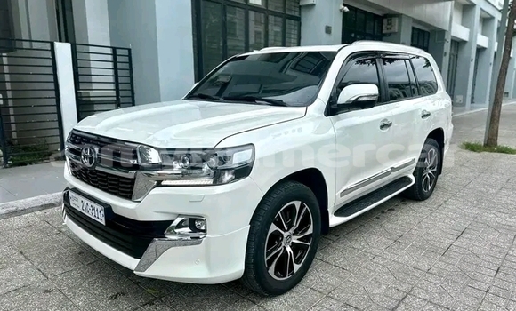 ទិញ បានប្រើ Toyota Land Cruiser Prado White ឡាន} ក្នុង Poipet ក្នុង Banteay Meanchey Province ទិញ បានប្រើ Toyota Land Cruiser Prado White ឡាន} ក្នុង Poipet ក្នុង Banteay Meanchey Province