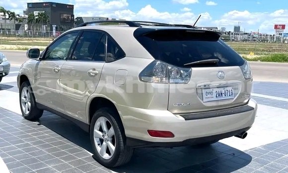 ទិញ បានប្រើ Lexus HS White ឡាន} ក្នុង Cheom Ksan ក្នុង Preah Vihear Province ទិញ បានប្រើ Lexus HS White ឡាន} ក្នុង Cheom Ksan ក្នុង Preah Vihear Province