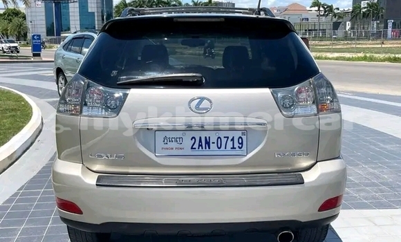 ទិញ បានប្រើ Lexus HS White ឡាន} ក្នុង Cheom Ksan ក្នុង Preah Vihear Province ទិញ បានប្រើ Lexus HS White ឡាន} ក្នុង Cheom Ksan ក្នុង Preah Vihear Province