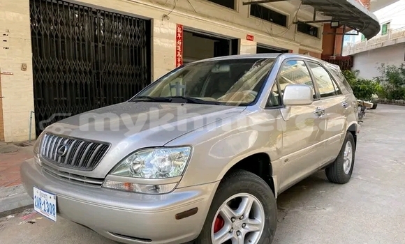 Buy Used Lexus RX 330 Other Car in Chbar Mon in Kampong Speu Province Buy Used Lexus RX 330 Other Car in Chbar Mon in Kampong Speu Province