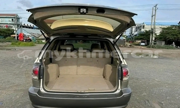 Acheter Occasion Voiture Lexus RX 330 Autre à Cheom Ksan, Preah Vihear Province Acheter Occasion Voiture Lexus RX 330 Autre à Cheom Ksan, Preah Vihear Province