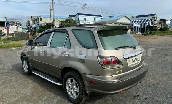 Acheter Occasion Voiture Lexus RX 330 Autre à Cheom Ksan, Preah Vihear Province Acheter Occasion Voiture Lexus RX 330 Autre à Cheom Ksan, Preah Vihear Province