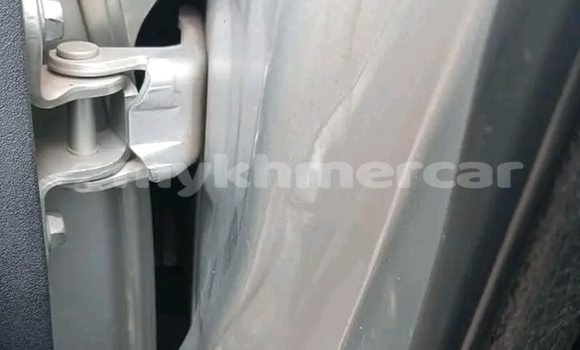 Acheter Occasion Voiture Kia Carnival Autre à Cheom Ksan, Preah Vihear Province Acheter Occasion Voiture Kia Carnival Autre à Cheom Ksan, Preah Vihear Province