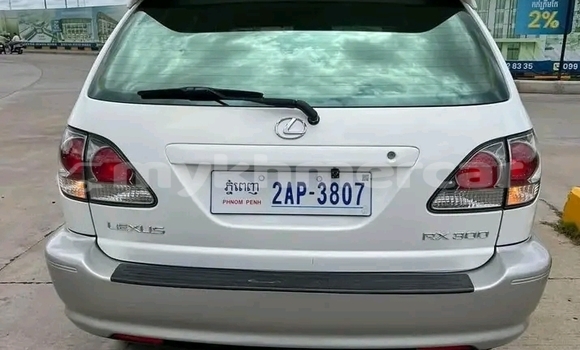 Acheter Occasion Voiture Lexus RX 330 Autre à Cheom Ksan, Preah Vihear Province Acheter Occasion Voiture Lexus RX 330 Autre à Cheom Ksan, Preah Vihear Province