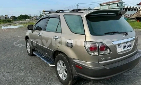 Acheter Occasion Voiture Lexus RX 330 Autre à Cheom Ksan, Preah Vihear Province Acheter Occasion Voiture Lexus RX 330 Autre à Cheom Ksan, Preah Vihear Province