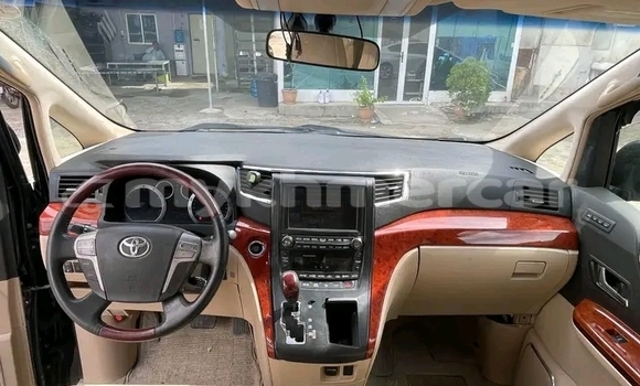 Acheter Occasion Voiture Toyota Alphard Noir à Cheom Ksan, Preah Vihear Province Acheter Occasion Voiture Toyota Alphard Noir à Cheom Ksan, Preah Vihear Province