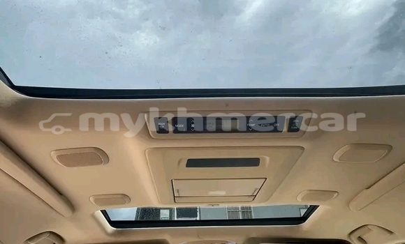 Acheter Occasion Voiture Toyota Alphard Noir à Cheom Ksan, Preah Vihear Province Acheter Occasion Voiture Toyota Alphard Noir à Cheom Ksan, Preah Vihear Province