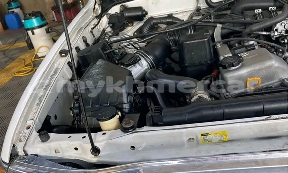 Acheter Occasion Voiture Toyota Tacoma Blanc à Kampot, Kampot Province Acheter Occasion Voiture Toyota Tacoma Blanc à Kampot, Kampot Province