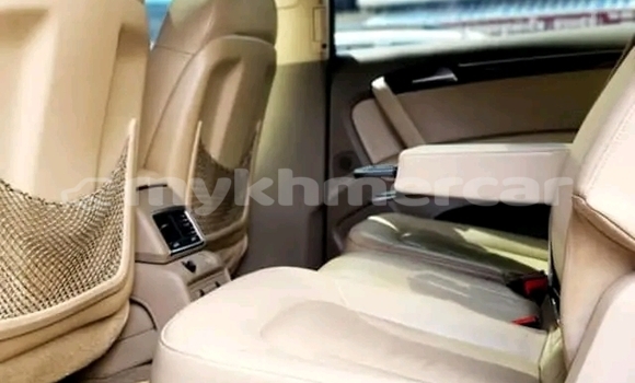 Acheter Occasion Voiture Audi Q7 Blanc à Cheom Ksan, Preah Vihear Province Acheter Occasion Voiture Audi Q7 Blanc à Cheom Ksan, Preah Vihear Province