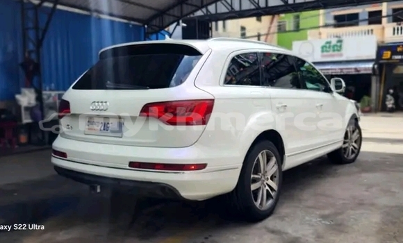 Acheter Occasion Voiture Audi Q7 Blanc à Cheom Ksan, Preah Vihear Province Acheter Occasion Voiture Audi Q7 Blanc à Cheom Ksan, Preah Vihear Province
