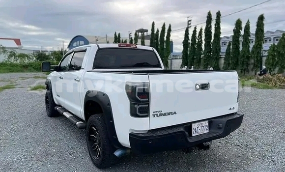 Acheter Occasion Voiture Toyota Tundra Blanc à Kratié, Kratie Province Acheter Occasion Voiture Toyota Tundra Blanc à Kratié, Kratie Province