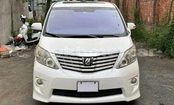 Acheter Occasion Voiture Toyota Alphard Blanc à Cheom Ksan, Preah Vihear Province Acheter Occasion Voiture Toyota Alphard Blanc à Cheom Ksan, Preah Vihear Province