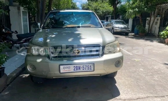 Buy Used Toyota Highlander Other Car in Cheom Ksan in Preah Vihear Province Buy Used Toyota Highlander Other Car in Cheom Ksan in Preah Vihear Province