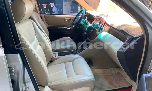 Buy Used Toyota Highlander Other Car in Cheom Ksan in Preah Vihear Province Buy Used Toyota Highlander Other Car in Cheom Ksan in Preah Vihear Province
