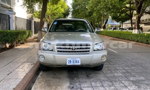 Buy Used Toyota Highlander Other Car in Cheom Ksan in Preah Vihear Province Buy Used Toyota Highlander Other Car in Cheom Ksan in Preah Vihear Province