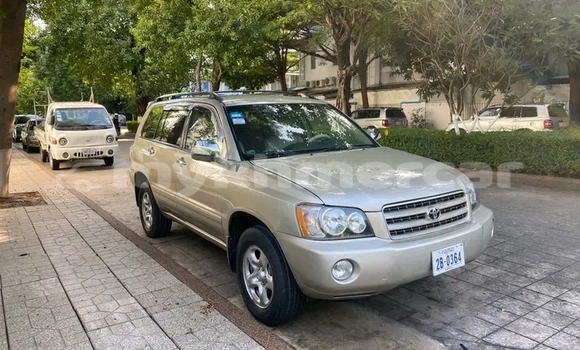 Buy Used Toyota Highlander Other Car in Cheom Ksan in Preah Vihear Province Buy Used Toyota Highlander Other Car in Cheom Ksan in Preah Vihear Province