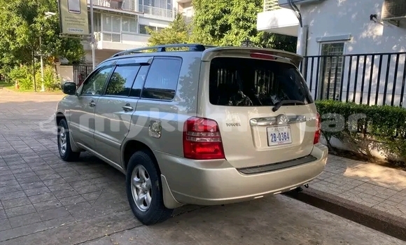 Buy Used Toyota Highlander Other Car in Cheom Ksan in Preah Vihear Province Buy Used Toyota Highlander Other Car in Cheom Ksan in Preah Vihear Province