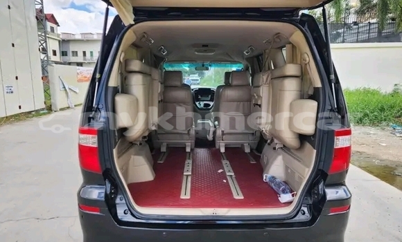 Buy Used Toyota Alphard Black Car in Cheom Ksan in Preah Vihear Province Buy Used Toyota Alphard Black Car in Cheom Ksan in Preah Vihear Province