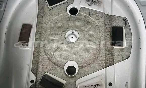 Buy Used Lexus RX 330 White Car in Cheom Ksan in Preah Vihear Province Buy Used Lexus RX 330 White Car in Cheom Ksan in Preah Vihear Province