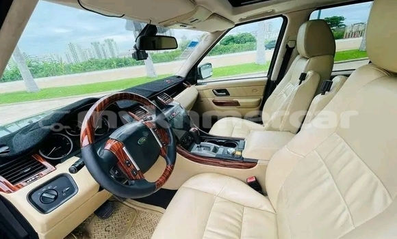 Buy Used Range Rover Range Rover Black Car in Cheom Ksan in Preah Vihear Province Buy Used Range Rover Range Rover Black Car in Cheom Ksan in Preah Vihear Province