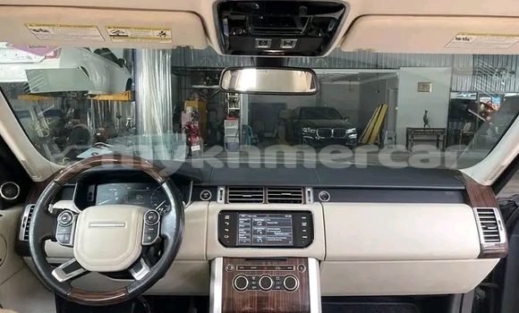 Buy Used Range Rover Evoque Black Car in Chbar Mon in Kampong Speu Province Buy Used Range Rover Evoque Black Car in Chbar Mon in Kampong Speu Province