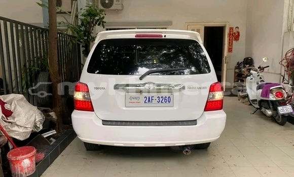 Buy Used Toyota Highlander Other Car in Cheom Ksan in Preah Vihear Province Buy Used Toyota Highlander Other Car in Cheom Ksan in Preah Vihear Province