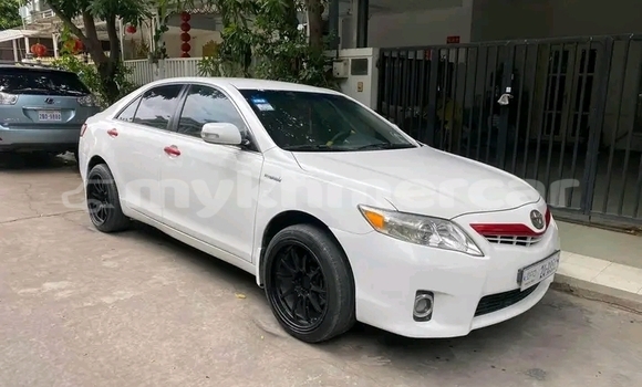 Acheter Occasion Voiture Toyota Camry Blanc à Cheom Ksan, Preah Vihear Province Acheter Occasion Voiture Toyota Camry Blanc à Cheom Ksan, Preah Vihear Province