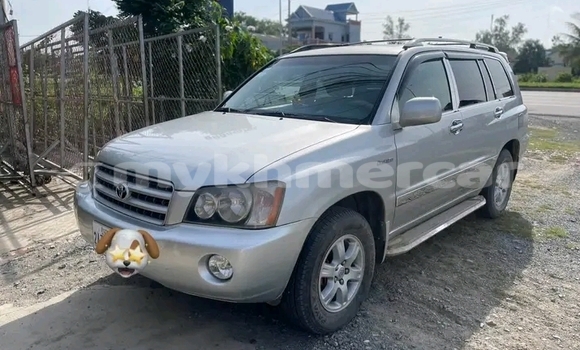 Acheter Occasion Voiture Toyota Highlander Autre à Cheom Ksan, Preah Vihear Province Acheter Occasion Voiture Toyota Highlander Autre à Cheom Ksan, Preah Vihear Province