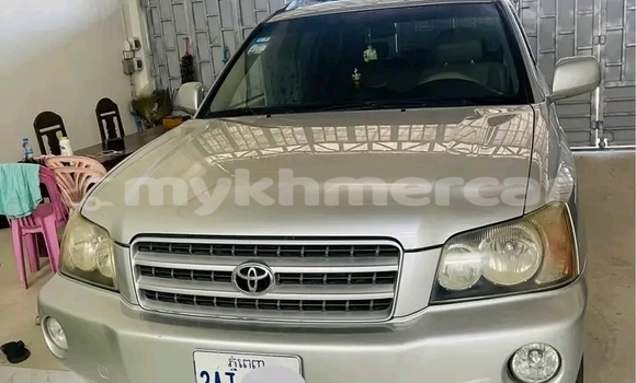 Acheter Occasion Voiture Toyota Highlander Autre à Cheom Ksan, Preah Vihear Province Acheter Occasion Voiture Toyota Highlander Autre à Cheom Ksan, Preah Vihear Province