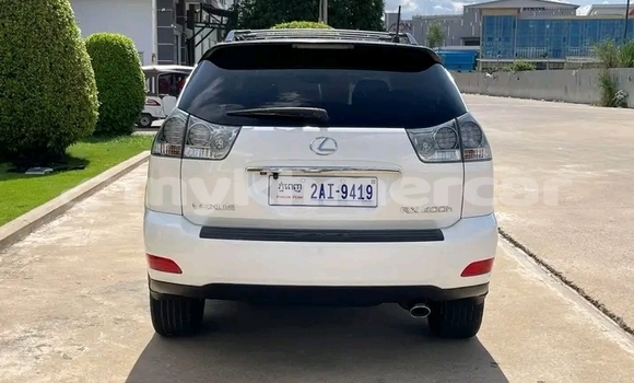 Acheter Occasion Voiture Lexus HS Blanc à Cheom Ksan, Preah Vihear Province Acheter Occasion Voiture Lexus HS Blanc à Cheom Ksan, Preah Vihear Province
