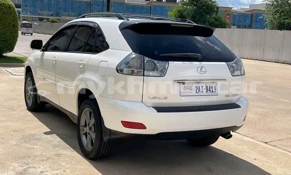 Acheter Occasion Voiture Lexus HS Blanc à Cheom Ksan, Preah Vihear Province Acheter Occasion Voiture Lexus HS Blanc à Cheom Ksan, Preah Vihear Province