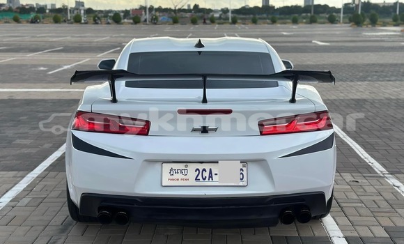 Buy Used Chevrolet Camaro White Car in Phnom Penh in Phnom Penh Buy Used Chevrolet Camaro White Car in Phnom Penh in Phnom Penh
