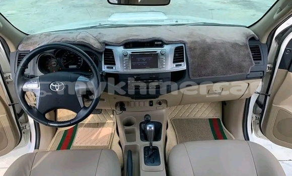 ទិញ បានប្រើ Toyota Vigo White ឡាន} ក្នុង Kratié ក្នុង Kratié Province ទិញ បានប្រើ Toyota Vigo White ឡាន} ក្នុង Kratié ក្នុង Kratié Province