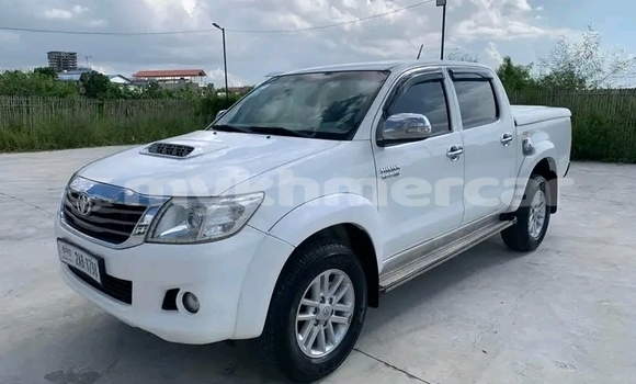 ទិញ បានប្រើ Toyota Vigo White ឡាន} ក្នុង Kratié ក្នុង Kratié Province ទិញ បានប្រើ Toyota Vigo White ឡាន} ក្នុង Kratié ក្នុង Kratié Province