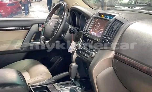 ទិញ បានប្រើ Toyota Land Cruiser Black ឡាន} ក្នុង Cheom Ksan ក្នុង Preah Vihear Province ទិញ បានប្រើ Toyota Land Cruiser Black ឡាន} ក្នុង Cheom Ksan ក្នុង Preah Vihear Province