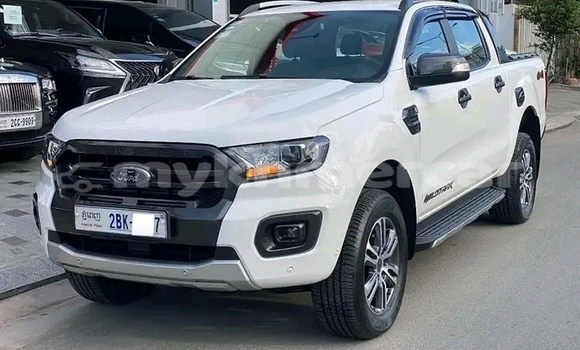 ទិញ បានប្រើ Range Rover Range Rover Red ឡាន} ក្នុង Cheom Ksan ក្នុង Preah Vihear Province ទិញ បានប្រើ Range Rover Range Rover Red ឡាន} ក្នុង Cheom Ksan ក្នុង Preah Vihear Province