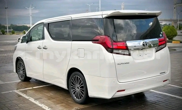ទិញ បានប្រើ Toyota Alphard White ឡាន} ក្នុង Cheom Ksan ក្នុង Preah Vihear Province ទិញ បានប្រើ Toyota Alphard White ឡាន} ក្នុង Cheom Ksan ក្នុង Preah Vihear Province