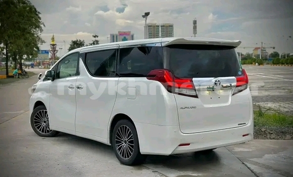 ទិញ បានប្រើ Toyota Alphard White ឡាន} ក្នុង Cheom Ksan ក្នុង Preah Vihear Province ទិញ បានប្រើ Toyota Alphard White ឡាន} ក្នុង Cheom Ksan ក្នុង Preah Vihear Province