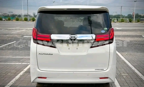 ទិញ បានប្រើ Toyota Alphard White ឡាន} ក្នុង Cheom Ksan ក្នុង Preah Vihear Province ទិញ បានប្រើ Toyota Alphard White ឡាន} ក្នុង Cheom Ksan ក្នុង Preah Vihear Province