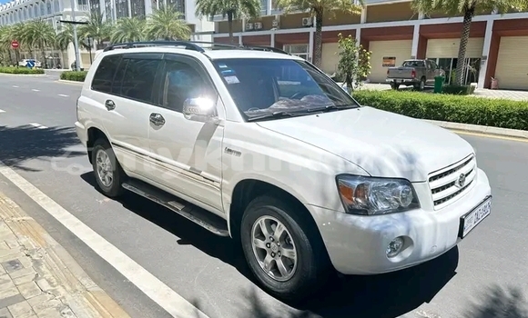 ទិញ បានប្រើ Toyota Highlander White ឡាន} ក្នុង Dăm Thnăm ក្នុង Kampot Province ទិញ បានប្រើ Toyota Highlander White ឡាន} ក្នុង Dăm Thnăm ក្នុង Kampot Province