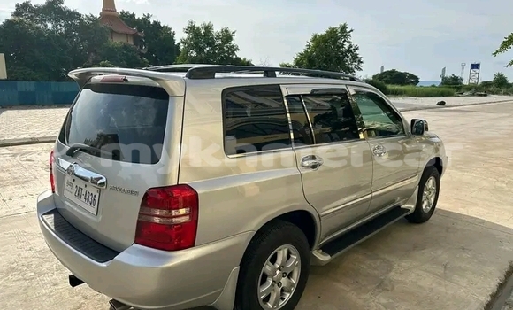 ទិញ បានប្រើ Toyota Highlander Other ឡាន} ក្នុង Khŭm Sráng ក្នុង Kampong Speu Province ទិញ បានប្រើ Toyota Highlander Other ឡាន} ក្នុង Khŭm Sráng ក្នុង Kampong Speu Province