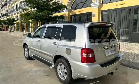 ទិញ បានប្រើ Toyota Highlander Other ឡាន} ក្នុង Khŭm Sráng ក្នុង Kampong Speu Province ទិញ បានប្រើ Toyota Highlander Other ឡាន} ក្នុង Khŭm Sráng ក្នុង Kampong Speu Province