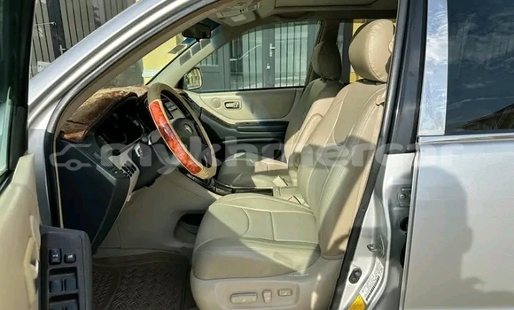 ទិញ បានប្រើ Toyota Highlander Other ឡាន} ក្នុង Khŭm Sráng ក្នុង Kampong Speu Province ទិញ បានប្រើ Toyota Highlander Other ឡាន} ក្នុង Khŭm Sráng ក្នុង Kampong Speu Province