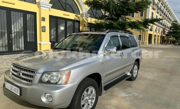 ទិញ បានប្រើ Toyota Highlander Other ឡាន} ក្នុង Khŭm Sráng ក្នុង Kampong Speu Province ទិញ បានប្រើ Toyota Highlander Other ឡាន} ក្នុង Khŭm Sráng ក្នុង Kampong Speu Province