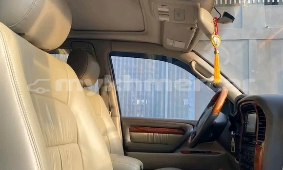 Acheter Occasion Voiture Toyota Highlander Autre à Chbar Mon, Kampong Speu Province Acheter Occasion Voiture Toyota Highlander Autre à Chbar Mon, Kampong Speu Province