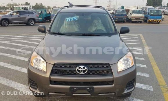 Acheter Import Utilitaire Toyota HiAce Marron à Import - Dubai, Kampot Province Acheter Import Utilitaire Toyota HiAce Marron à Import - Dubai, Kampot Province